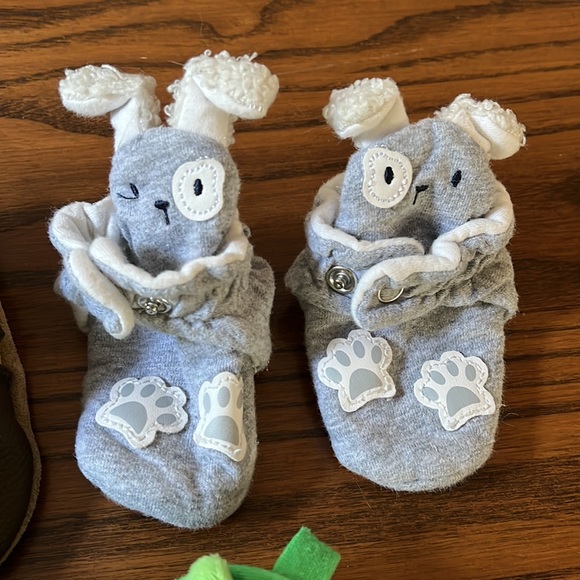 Size 3-6 months Robeez booties. All lightly or barely used. - Picture 5 of 7